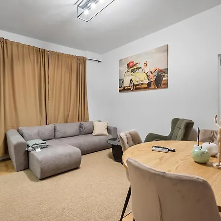 Apartment 4br - Sleeps 12 - Luxury