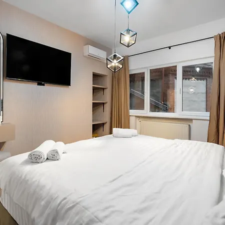 4br - Sleeps 12 - Luxury Apartment *