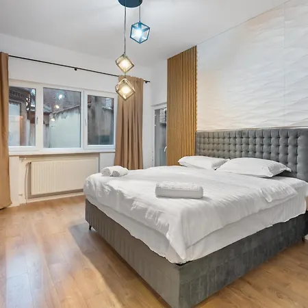 Apartment 4br - Sleeps 12 - Luxury *