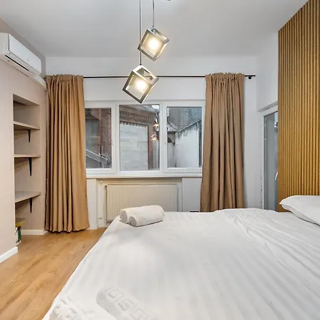 4br - Sleeps 12 - Luxury * Bucharest